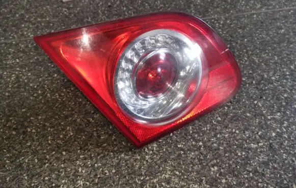 Volkswagen PASSAT B6 Tailgate rear/tail lights