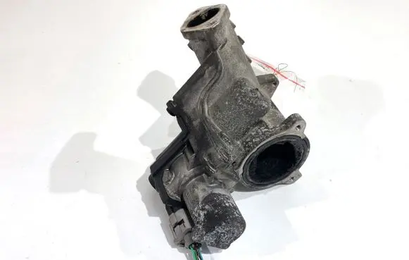 Volkswagen Golf V EGR valve 03G129637A
