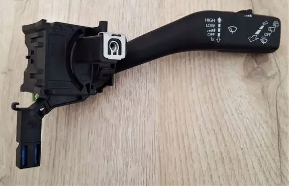 Volkswagen Golf VI Wiper control stalk 1K0953519H