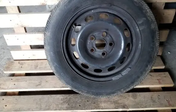 Volkswagen Sharan R15 spare wheel 7M0601027A