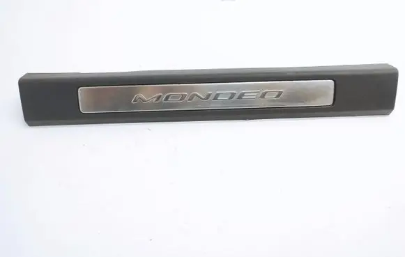 Ford Mondeo MK V Front sill trim cover
