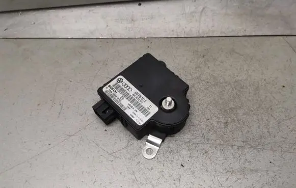 Audi A6 S6 C6 4F Power management control unit 4F0915181A 4F0910181E 0199000013