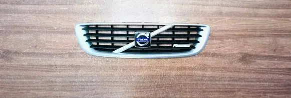 Volvo S40 Front bumper upper radiator grill 30744915 30744916 30744914