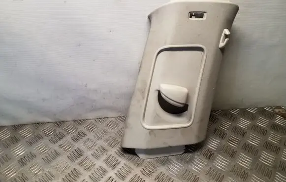 (B) pillar trim (top)