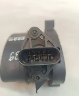 BMW 5 E39 Mass air flow meter 77870760