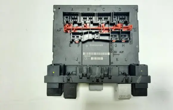 Volkswagen PASSAT B6 Fuse module 3C0937049AL