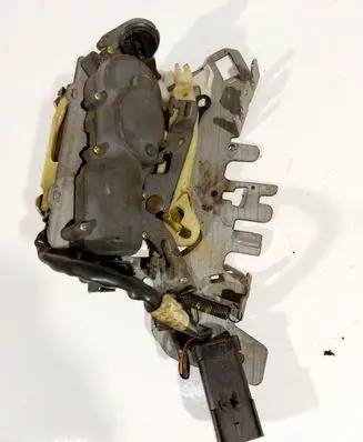 Chrysler Grand Voyager IV Rear door lock