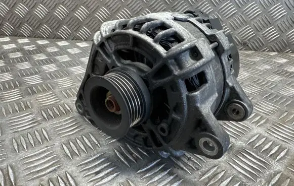Mercedes-Benz A W176 Generator/alternator A0009063322