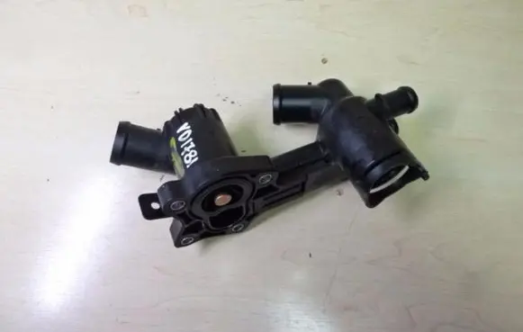 Skoda Rapid (NH) Thermostat housing 03F121026B VD1781