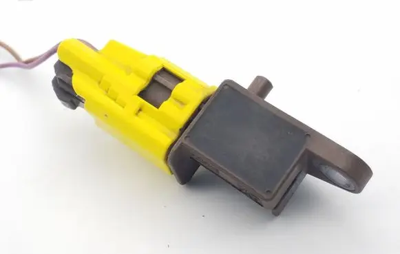 Audi A6 S6 C6 4F Airbag deployment crash/impact sensor 1K0909606B 5WK43274