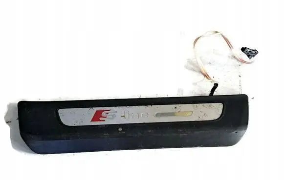 Audi Q7 4M Other sill/pillar trim element 4M0947418B