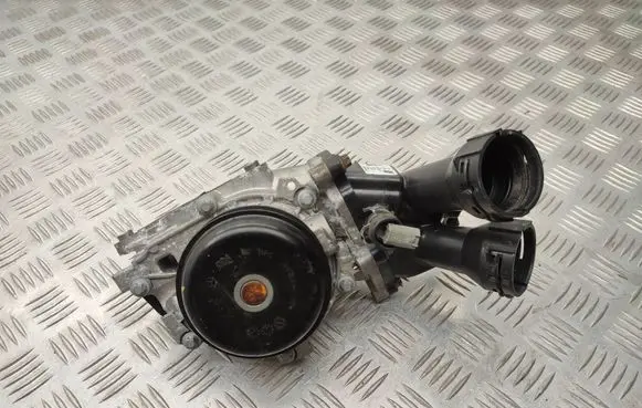 Mercedes-Benz Vito Viano W447 Water pump A6542004100 A6542000115 A0009056102