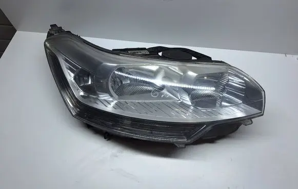 Citroen C5 Headlight/headlamp 89904148 9672694080