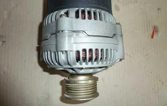 Mercedes-Benz X-class W470 Generator/alternator 0123335003-I