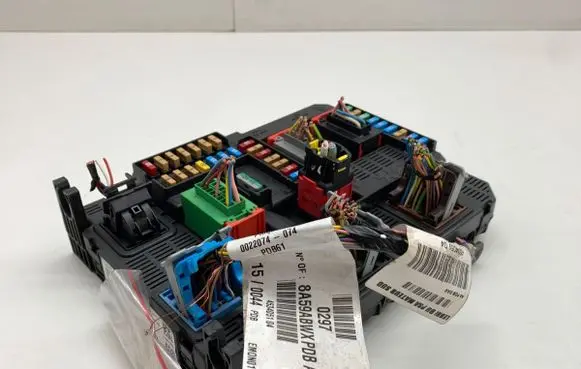 Peugeot 2008 I Other control units/modules 9819850080