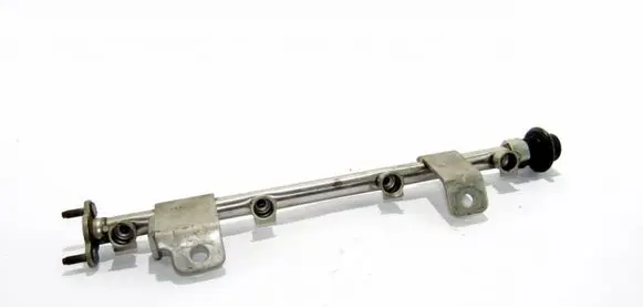 KIA Carens II Fuel main line pipe