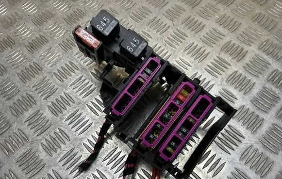 Fuse box set