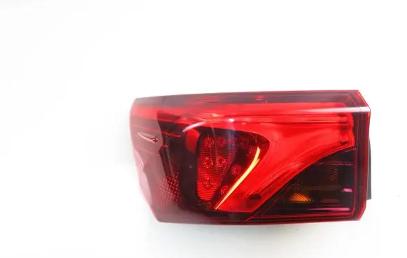 Toyota Avensis T270 Rear/tail lights L90068018