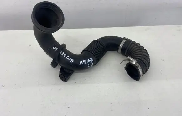 Audi A8 S8 D3 4E Intercooler hose/pipe 057129609