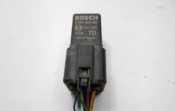 Honda Civic IX Glow plug pre-heat relay 0281003056
