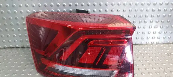 Volkswagen T-Roc Rear/tail lights S27698720 2GA945095D