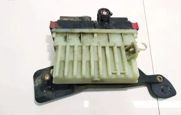 Opel Zafira A Coolant fan relay 9685371 968537-1