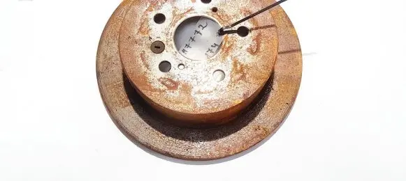 Toyota Avensis Verso Rear brake disc neventiliuojamas