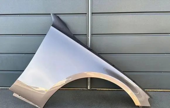 Mercedes-Benz E W214 Fender