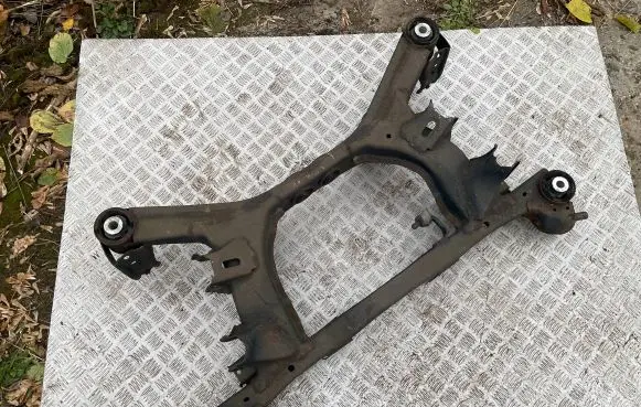 Subaru Legacy Rear subframe 