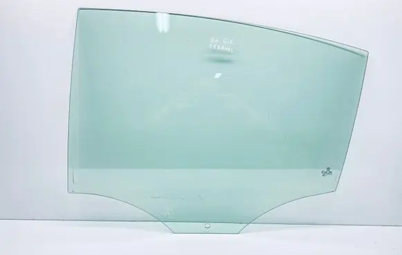 Volkswagen PASSAT B6 Rear door window glass 3C5845025