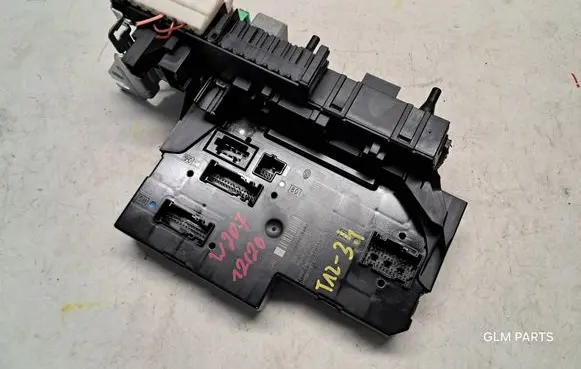 Mercedes-Benz E C207 W207 SAM control unit 2129001806