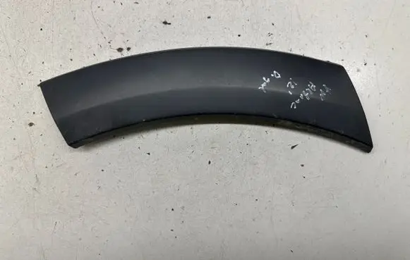 Volkswagen Passat Alltrack Rear bumper trim bar molding 3AF807416 3AF853828