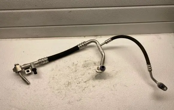 BMW i3 Air conditioning (A/C) pipe/hose 20296610