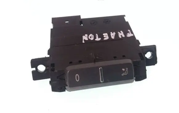 Volkswagen Phaeton Interior fan control switch 3D0919815H