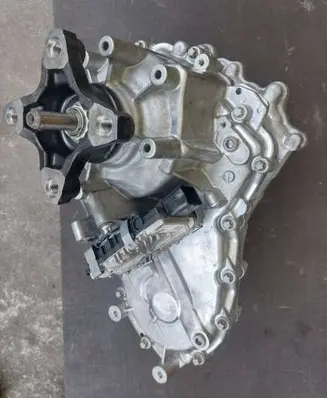 Mercedes-Benz Sprinter W907 W910 Gearbox transfer box case 9072800900