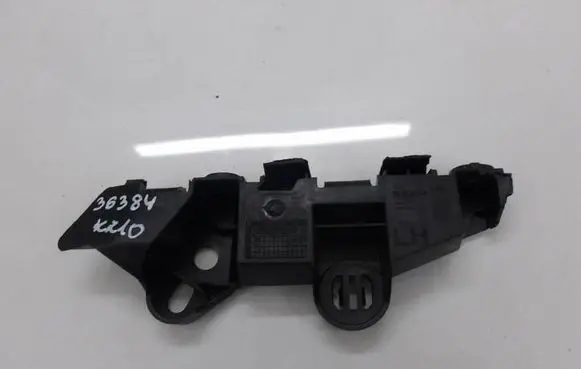 Opel Corsa E Fender mounting bracket 39059836