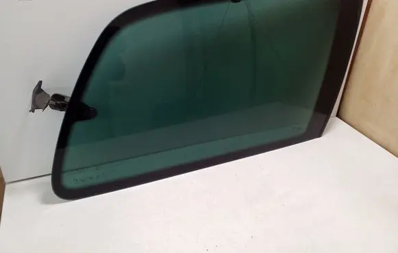 Volkswagen Sharan Rear side window