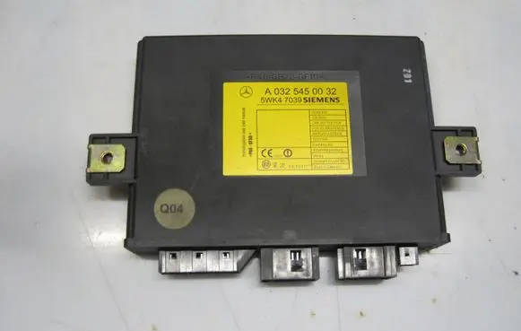 Mercedes-Benz CLS C219 Other control units/modules A0325450032