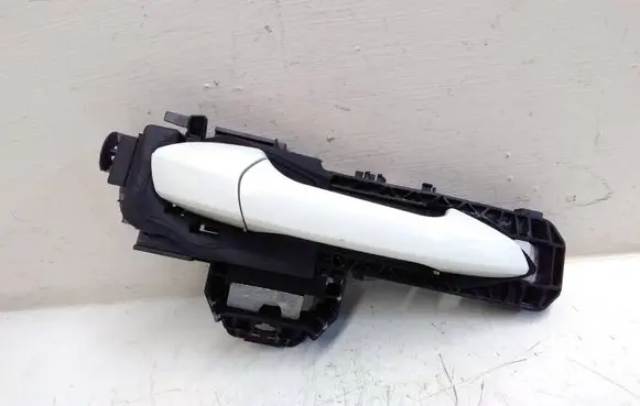Mercedes-Benz GLA W156 Rear door exterior handle A2047601634 A358501 05080801