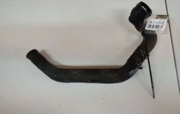Skoda Octavia Mk2 (1Z) Engine coolant pipe/hose 