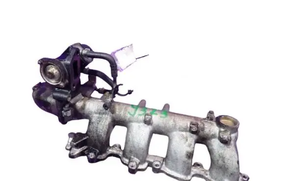 Nissan X-Trail T30 Intake manifold