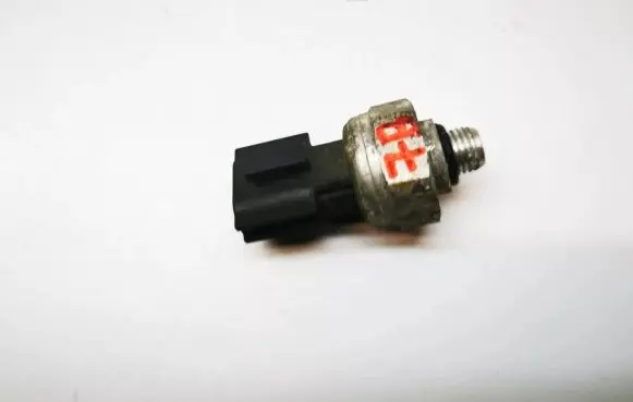 Air conditioning (A/C) pressure sensor