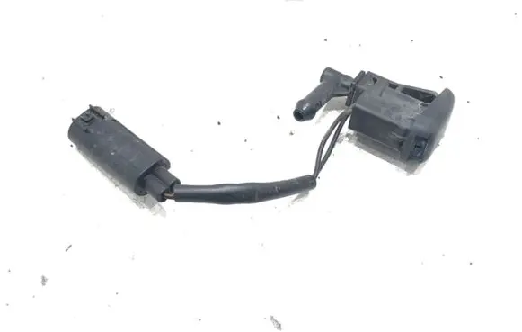 BMW X3 E83 Windshield washer spray nozzle 7110851