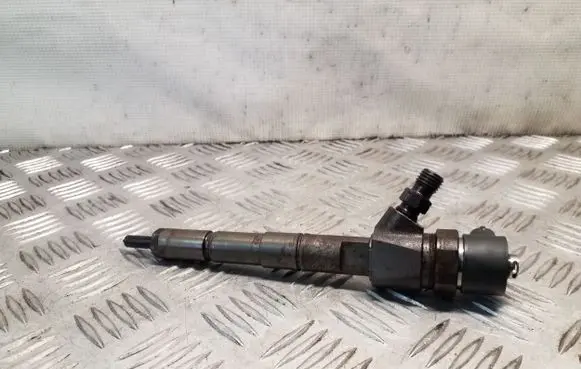 Opel Insignia A Fuel injector 55577668 0445110423