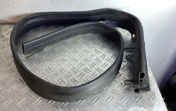 Mercedes-Benz GLC X253 C253 Engine compartment rubber A2538315900 A2538314400
