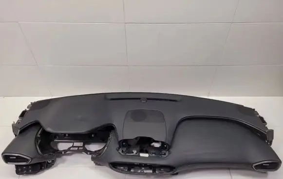 Hyundai Santa Fe Dashboard 84721-S1000