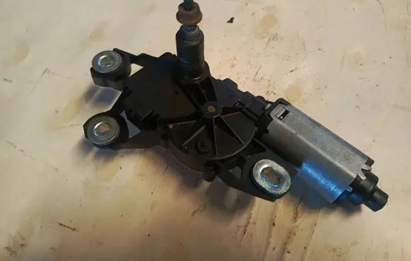Renault Clio III Rear window wiper mechanism 820311486F