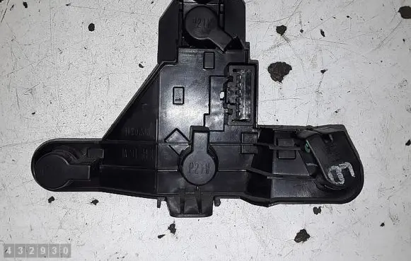 Toyota Corolla E120 E130 Tail light bulb cover holder