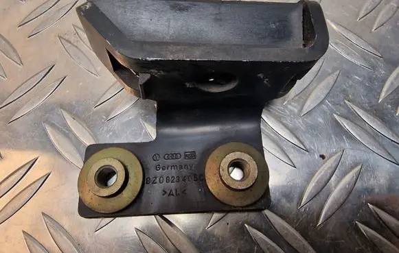 Audi A2 Engine bonnet/hood lock/catch 8Z0823405C
