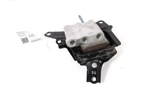 Engine mount bracket